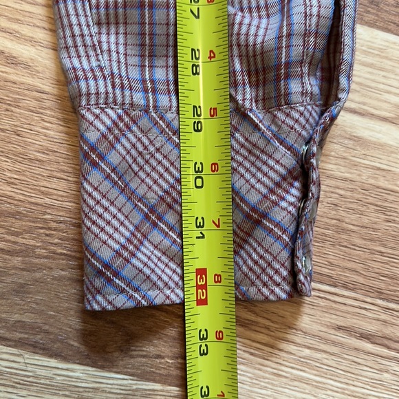 Vintage Miller Western Wear. Plaid bib front with Pearl Snap buttons. - Picture 11 of 13